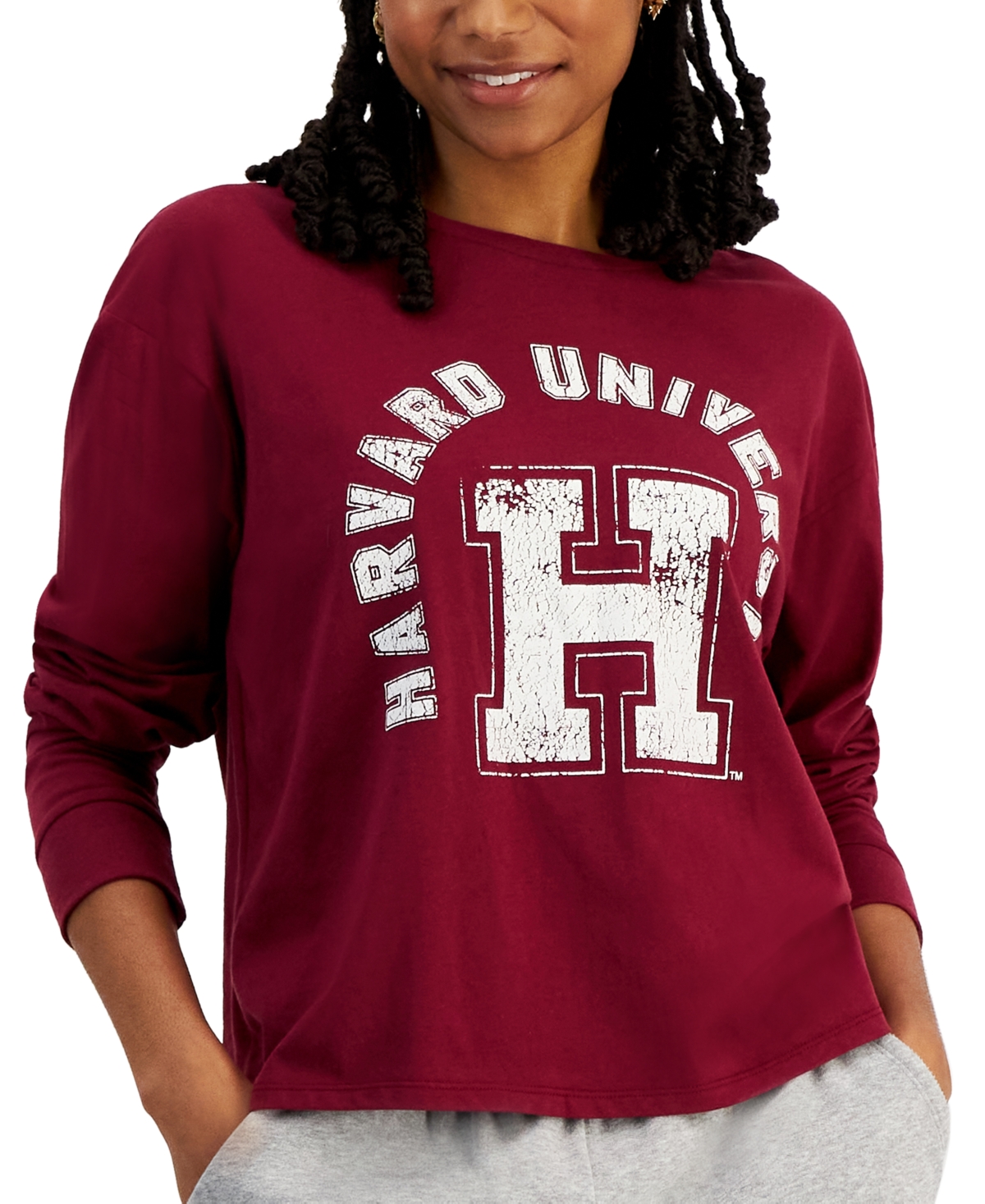 Grayson Threads Black Juniors’ Harvard Graphic Top, Red, Medium